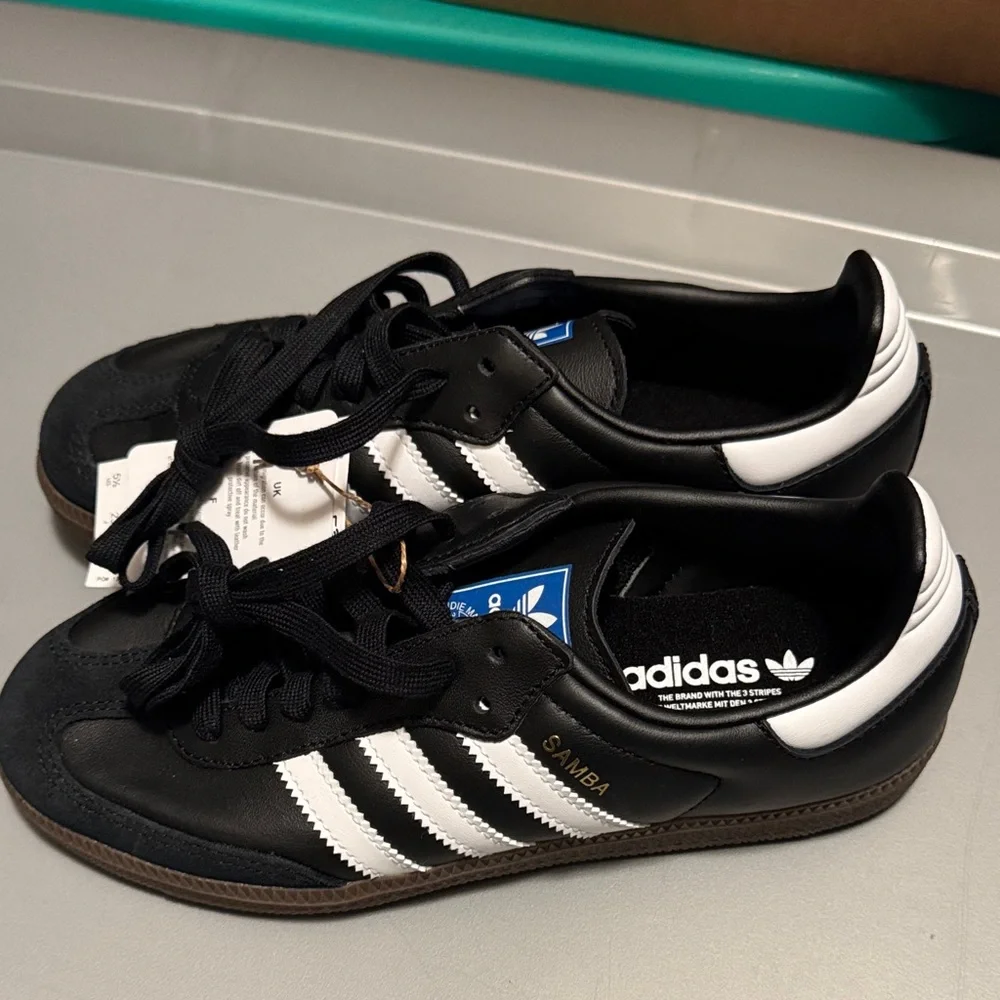 NWT Adidas Samba OG Sneakers - 5.5 men’s / 6.5 women’s - Picture 1 of 7